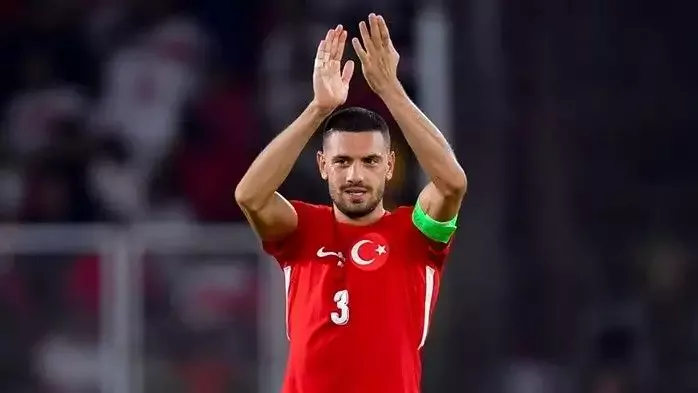 Merih Demiral'dan milli takıma kötü haber!