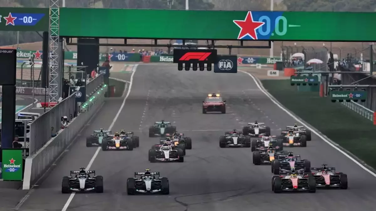 Pistteki dominasyon, garajdaki sırlar: Çin GP’si F1 dünyasını sarstı!