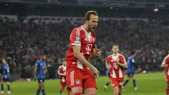 Harry Kane'nin tarihe geçtiği maçta Bayern Münih, Atalanta'yı devirdi