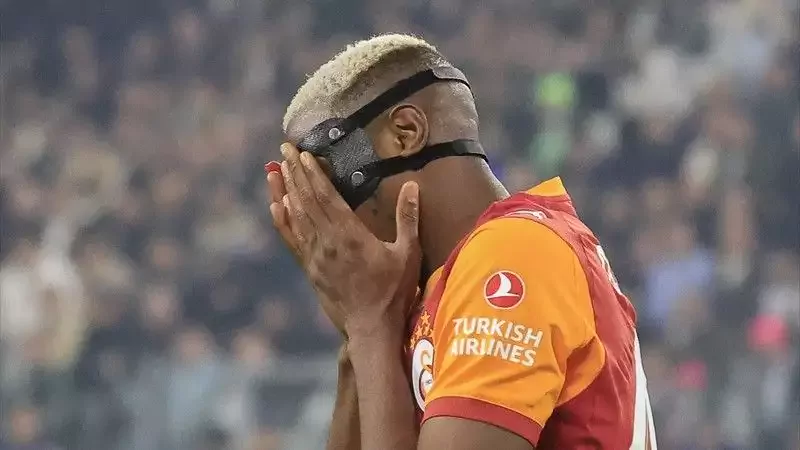 Osimhen'i yıkan haber! FIFA kararı açıklandı 