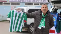 Hayatını formasını sattığı takıma adadı