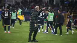 Maç sonu kavga çıktı! "Sen hainsin!"