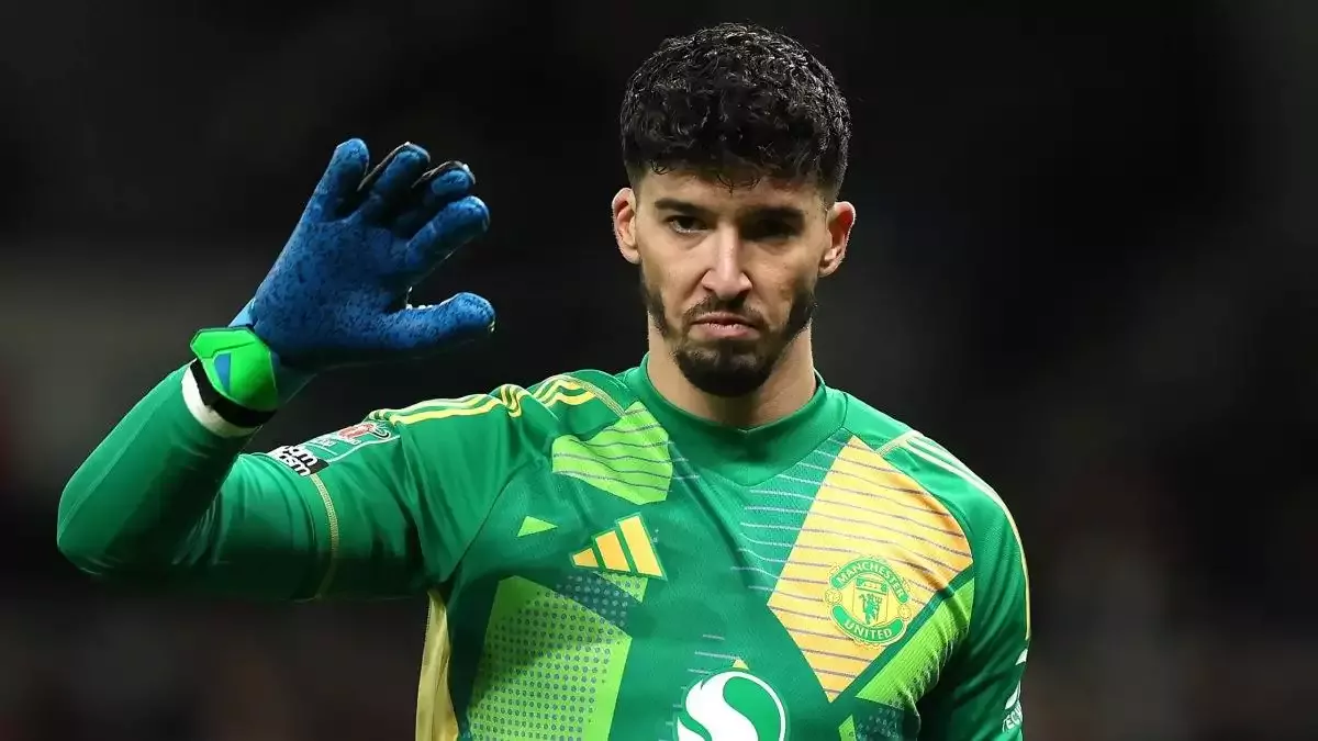 Altay Bayındır kararı! Manchester United...