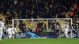 Fenerbahçe, kalesini gole kapatamıyor