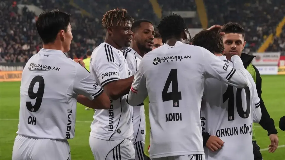 Erken kırmızı kart, nefis goller... Beşiktaş'a Başkent'te 3 puan!