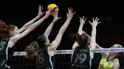 Şampiyonluk serisinde ilk maç Fenerbahçe Medicana'yı yenen VakıfBank'ın!
