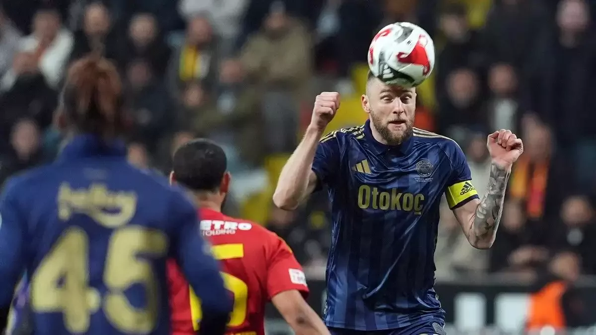 Fenerbahçe'de Milan Skriniar, Kayserispor maçına devam edemedi!