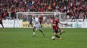 Eskişehirspor - Balıkesirspor maçı