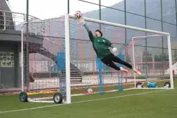 Altınordu’nun 20 yaşındaki kalecisi, bu sezon 8 penaltıdan 7’sini kurtardı