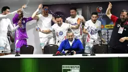 Serkan Özbalta, takımını Süper Lig'e taşıyan 125. teknik direktör oldu