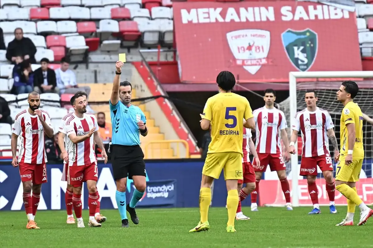 Bedirhan Özyurt&nbsp; / Hesap.com Antalyaspor - ikas Eyüpspor