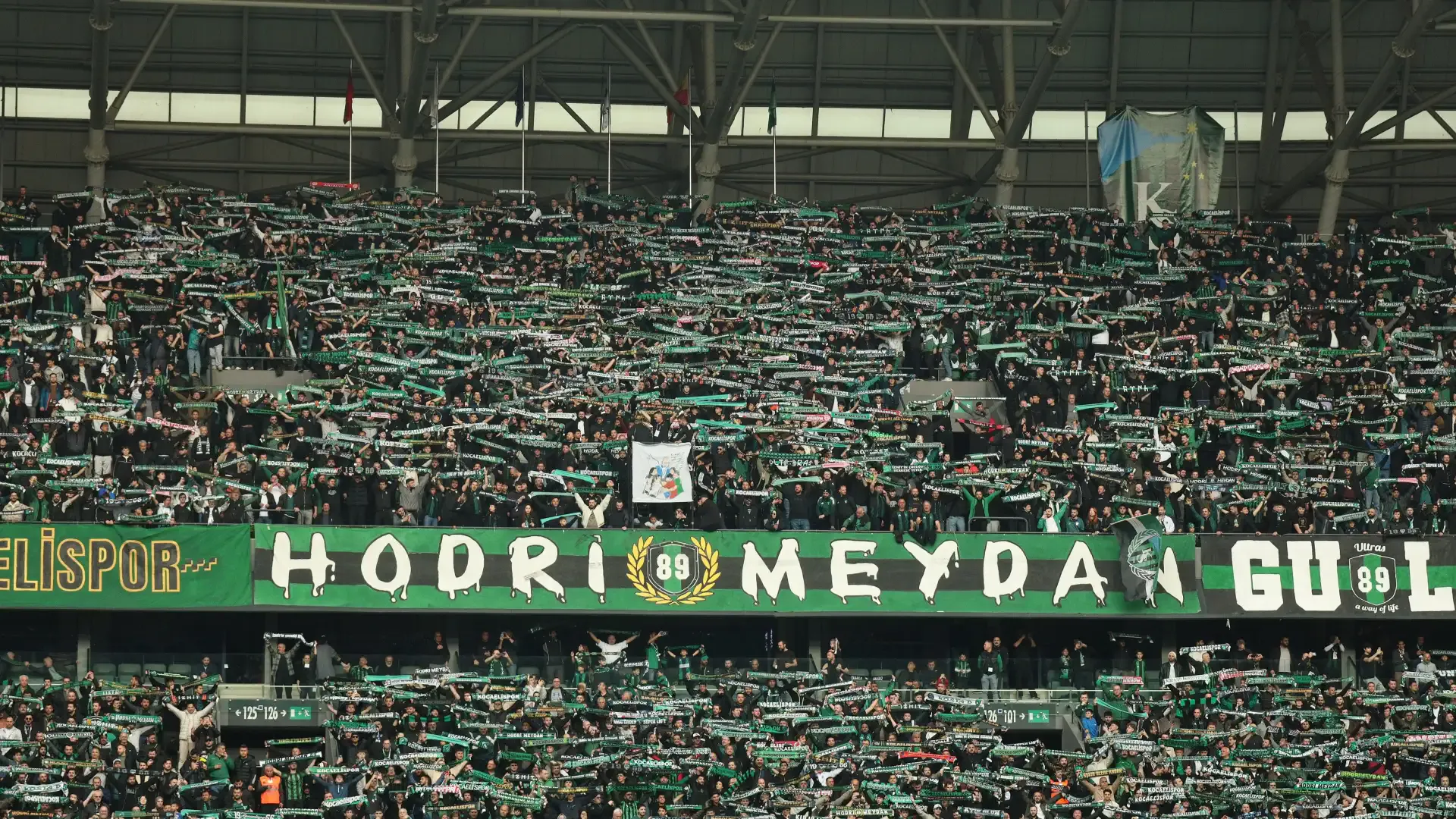 Kocaelispor taraftar grubu Hodri Meydan