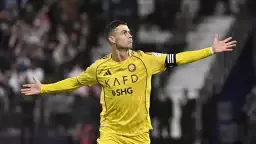 Ronaldo tutulmadı, Al Nassr 3 puanı kaptı! Al Najma...