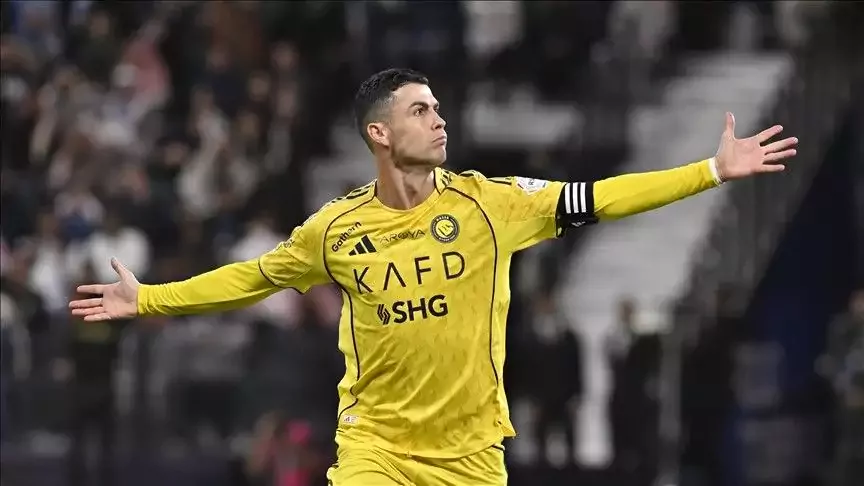 Ronaldo tutulmadı, Al Nassr 3 puanı kaptı! Al Najma...