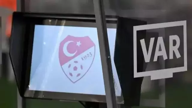 Trabzonspor - Galatasaray maçının VAR hakemi belli oldu!
