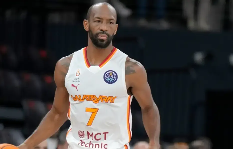 Will_Cummings_Galatasaray_