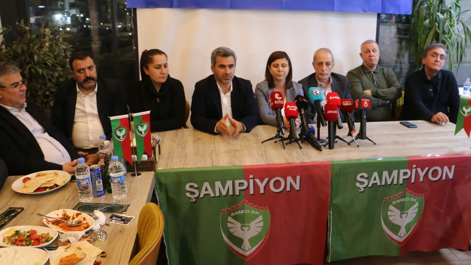 Amed Sportif Faaliyetler'den şampiyonluk yemeği