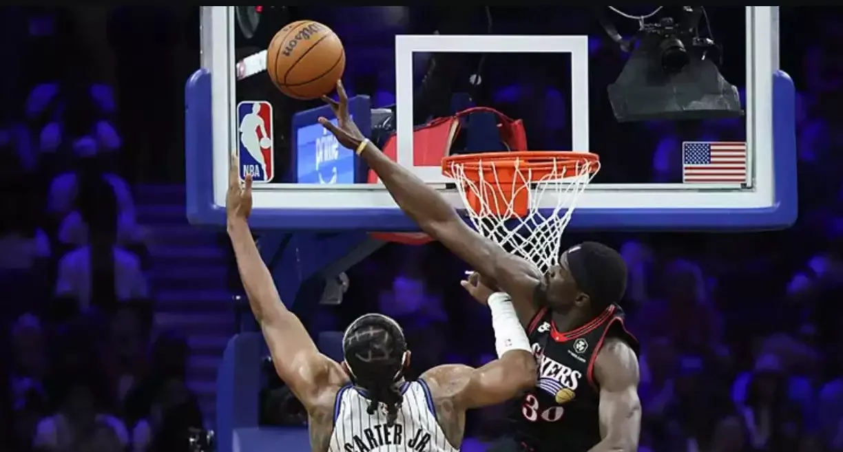Adem Bona bloklarıyla maça damga vurdu, 76ers play-off biletini aldı
