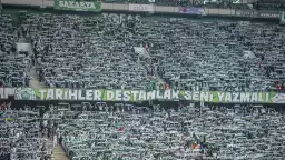 Bursaspor, TFF 2. Lig'de seyirci sayısı rekorunu kırdı!