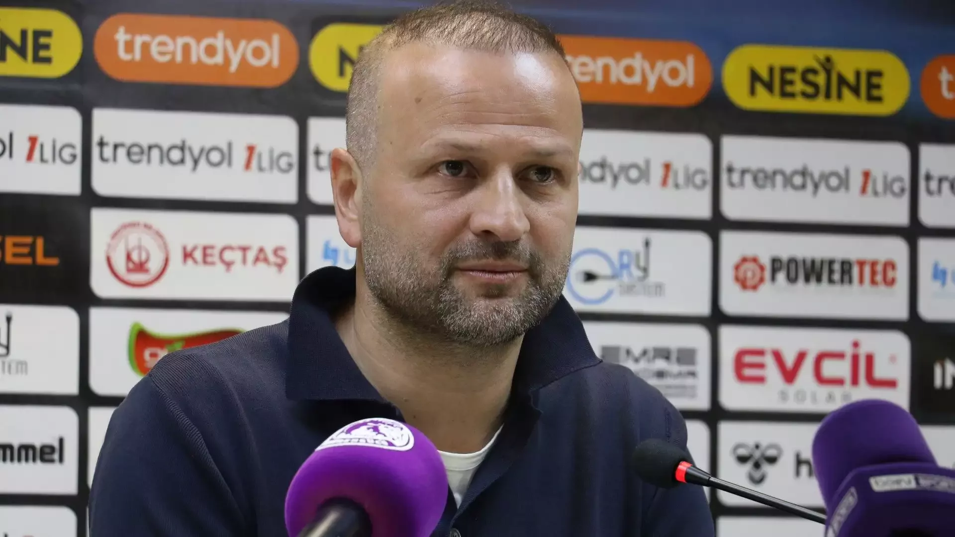 Vanspor FK Teknik Direktörü Osman Zeki Korkmaz: "İçeride konuştuk... Bize yakışmadı"
