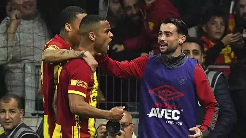 Göztepeli futbolcu Juan'ın Galatasaray'a attığı gol sonrası yaşadığı sevinç