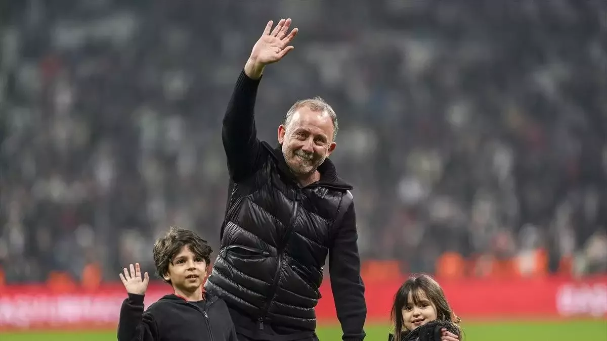 Sergen Yalçın: "Beşiktaş camiasının bunu iyi bilmesi gerekiyor!"