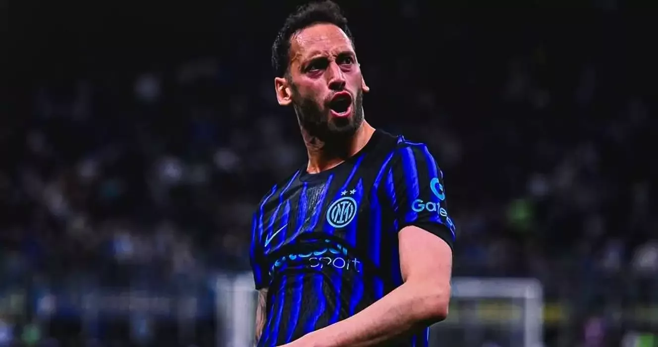 Galatasaray'ın transfer gündemindeki Hakan Çalhanoğlu'nun Inter'de kalma şartı belli oldu 