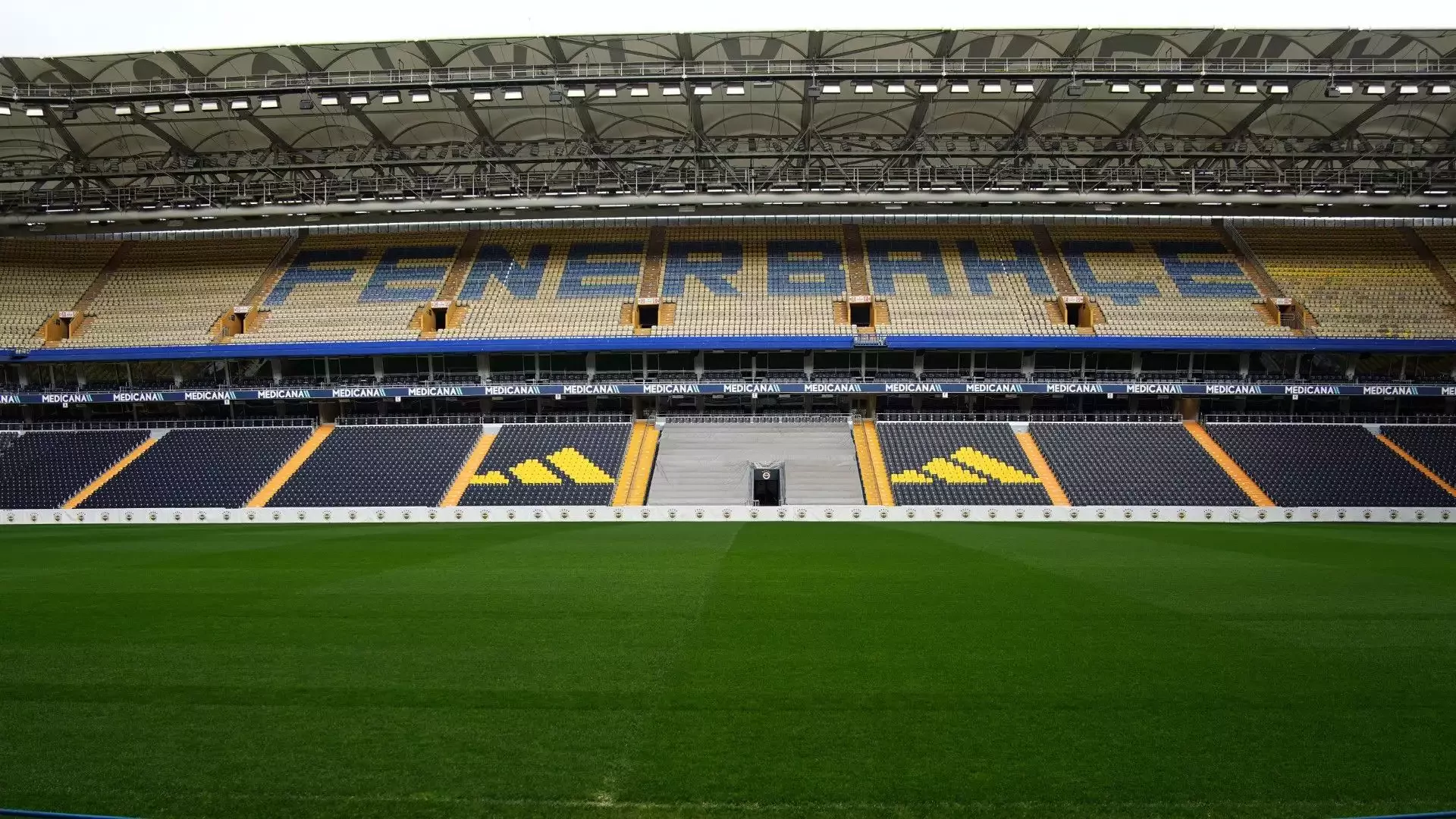 Fenerbahçe Stadı'nda İngiltere modeli! "Maraton Alt Tribünü'nde eski bütünlük sağlanacak"