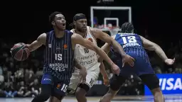 Dubai Basketbol: 69 - Anadolu Efes: 85 MAÇ SONUCU - ÇEYREK SKORLARI
