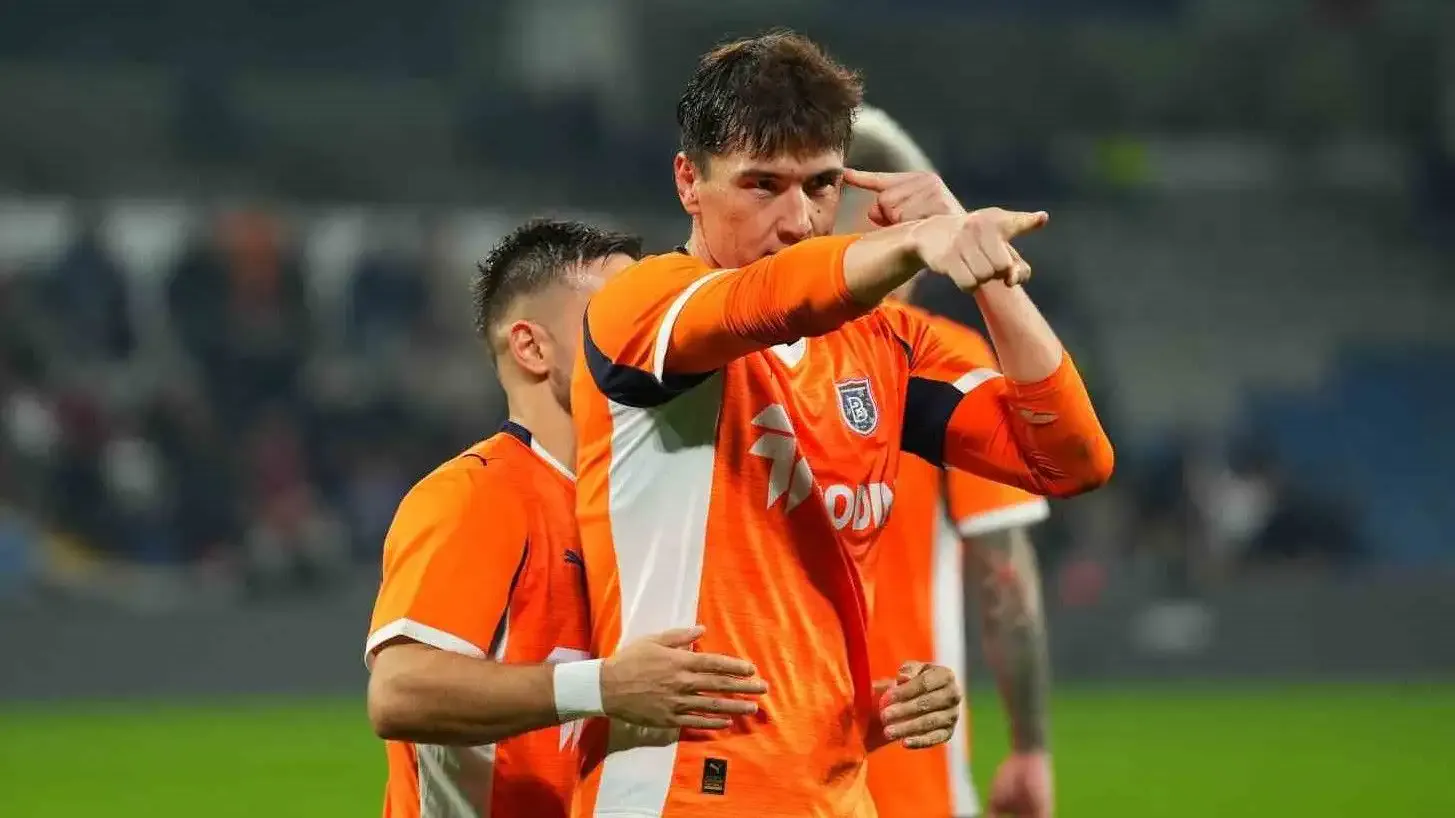 Opsiyon devreye girdi: Shomurodov Başakşehir'de