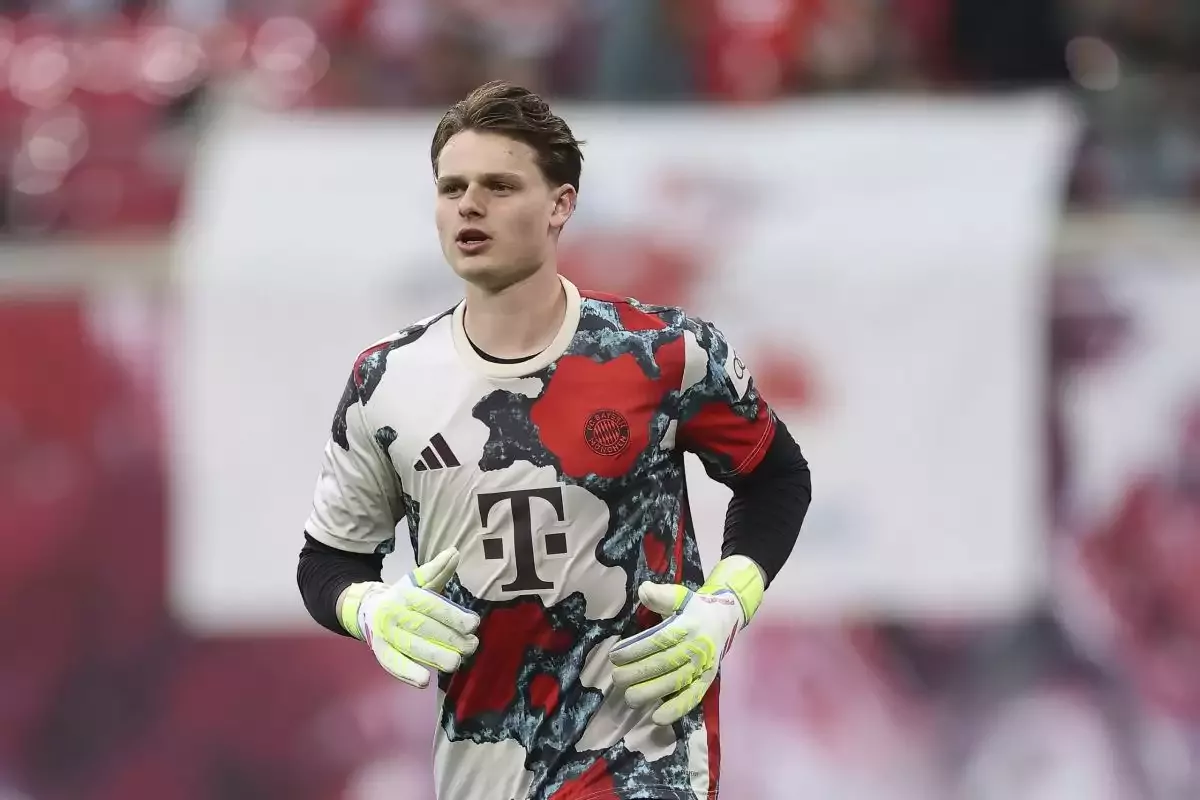 Jonas Urbig