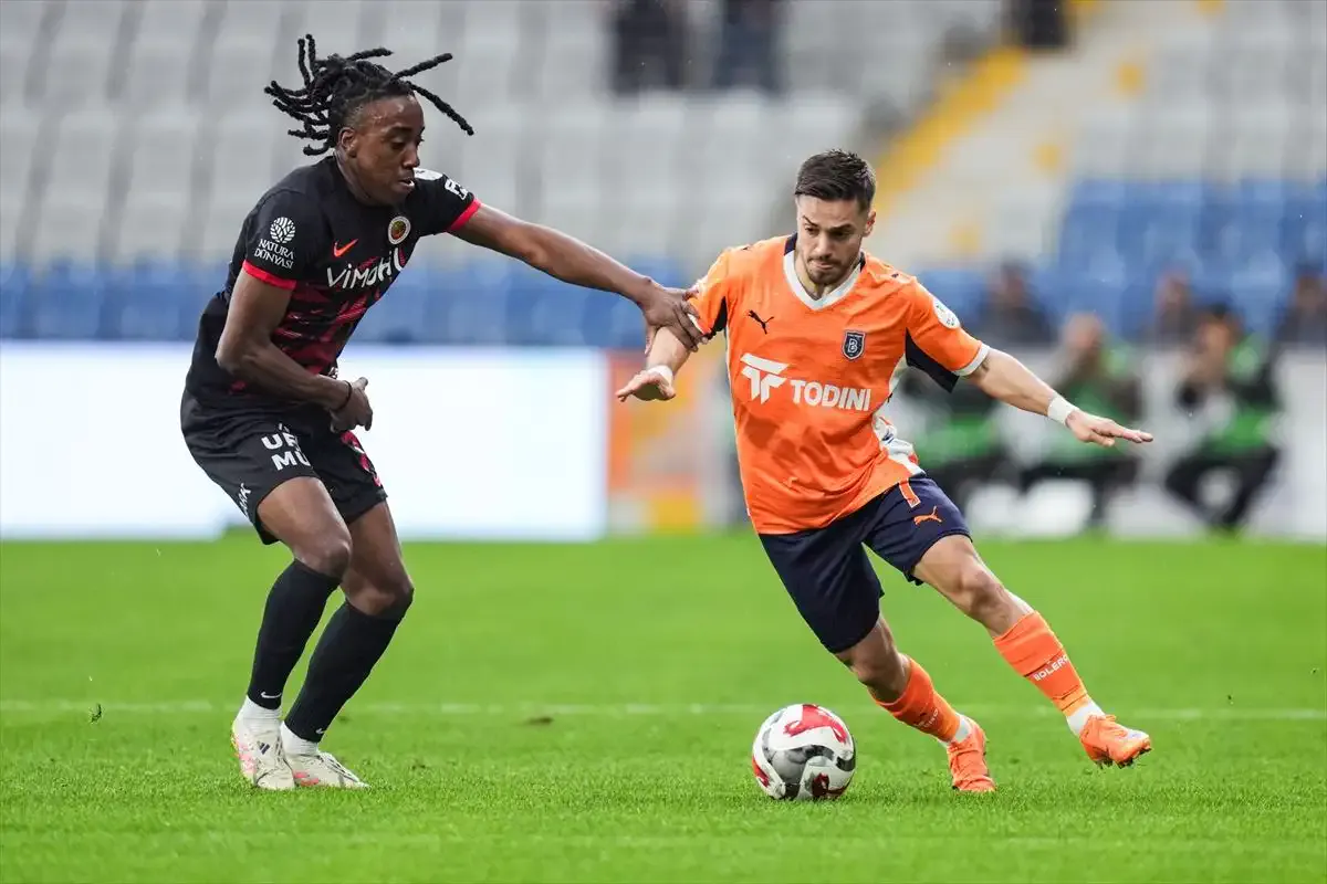 RAMS Başakşehir - Natura Dünyası Gençlerbirliği