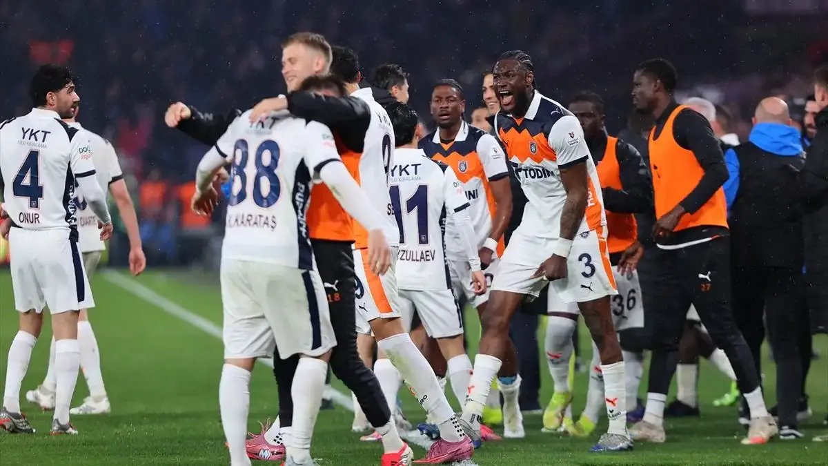 Başakşehir'de Kazımcan Karataş ile Davie Selke'den Trabzonspor beraberliği yorumu
