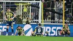 Kadıköy'de dramatik son! Şampiyonluk yolunda Fenerbahçe, Çaykur Rizespor'a son anda puan kaybetti