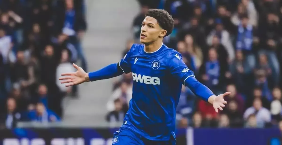 Karlsruhe'nin Tunuslu futbolcusu Louey Ben Farhat
