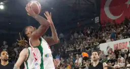 Karşıyaka son saniye basketiyle Esenler Erokspor'u mağlup etti