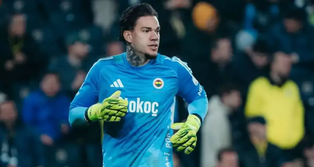 Fenerbahçe'nin Brezilyalı kalecisi Ederson'a talip çıktı! Serbest kalma maddesi...