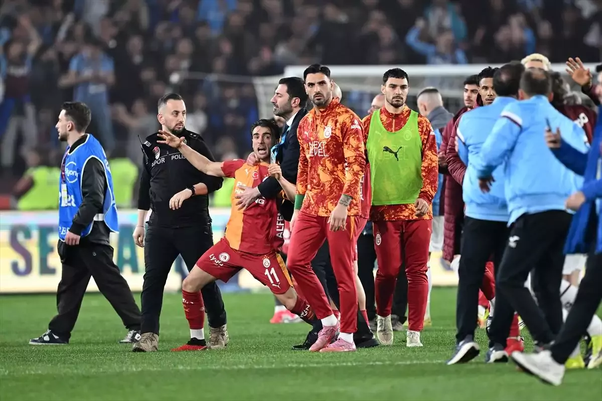 Trabzonspor-Galatasaray maçı sonrası ortam gerildi