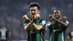 Kocaelisporlu Tayfur Bingöl'den gece yarısı Galatasaray paylaşımı