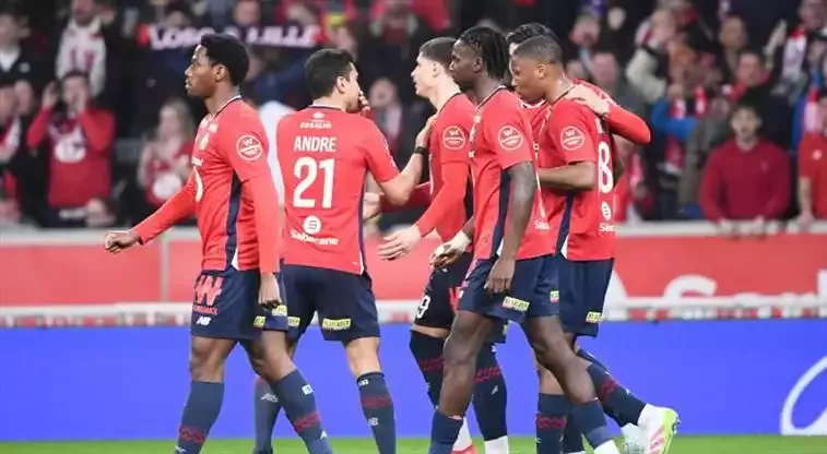 Berke Özer forma giyiyor! Lille, Lens'i 3-0 mağlup etti