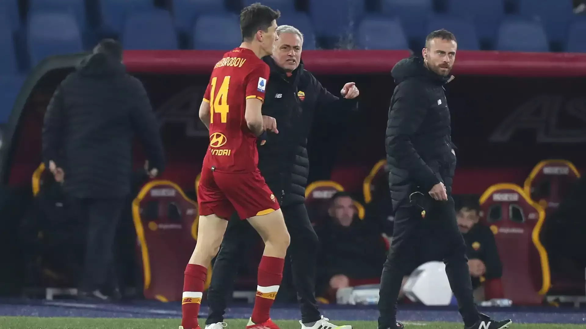 Eldor Shomurodov ve Jose Mourinho
