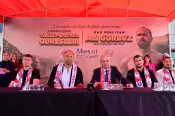 Başpehlivan Ali Gürbüz, Kepez Belediyespor'a imzayı attı