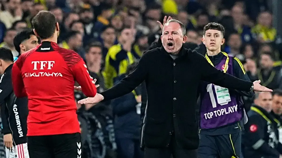 Sergen Yalçın penaltı kararına çıldırdı: "VAR nasıl çağırmaz?"
