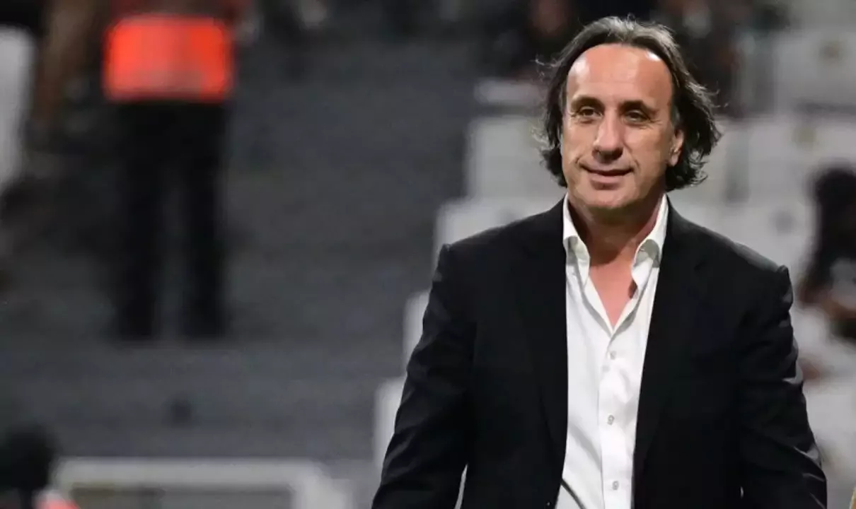 Futbolda bahis operasyonu soruşturması kapsamında tutuklanan eski Eyüpspor Başkanı Murat Özkaya ve As Başkan Fatih Kulaksız tahliye edildi