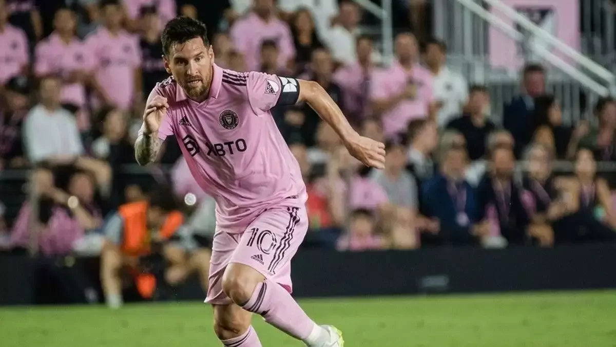 Lionel Messi, 3-0 öne geçtiği maçta kabusu yaşadı