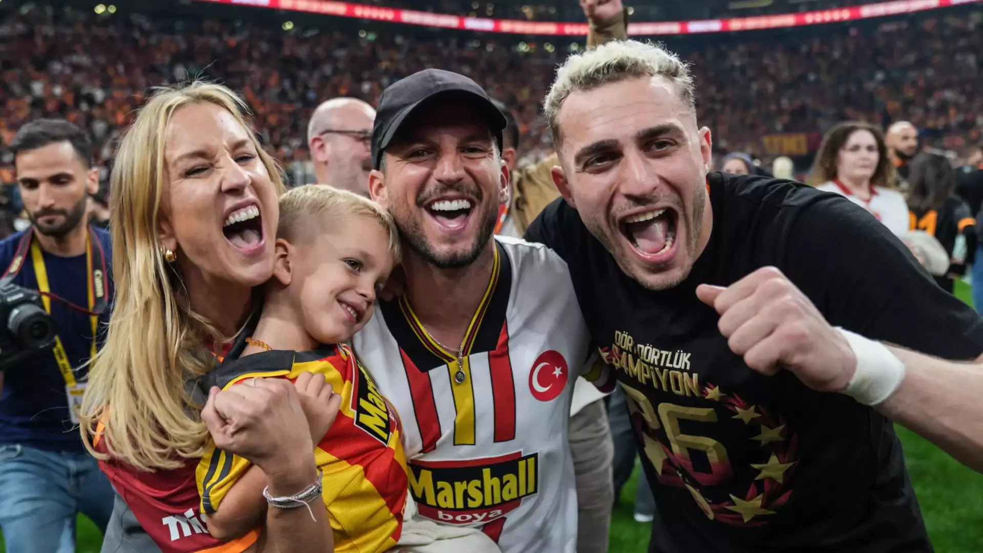 Dries Mertens ve&nbsp;Barış Alper Yılmaz