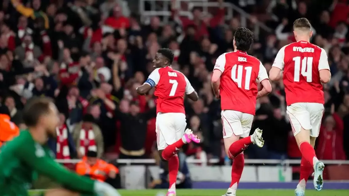 Arsenal 20 yıl sonra Şampiyonlar Ligi'nde finalde!