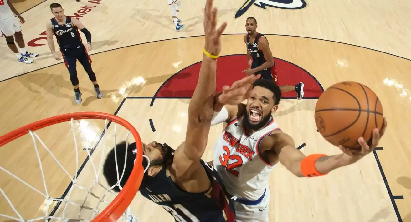 NBA Finaline çıkan ilk takım belli oldu! Knick, Cavaliers'ı süpürdü