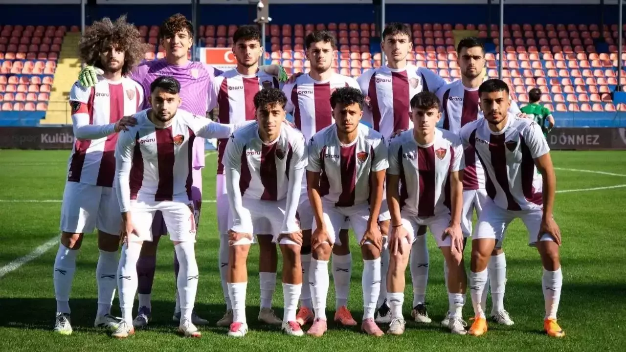 Küme düşen Hatayspor'dan şık veda: Van'ı üçlediler!