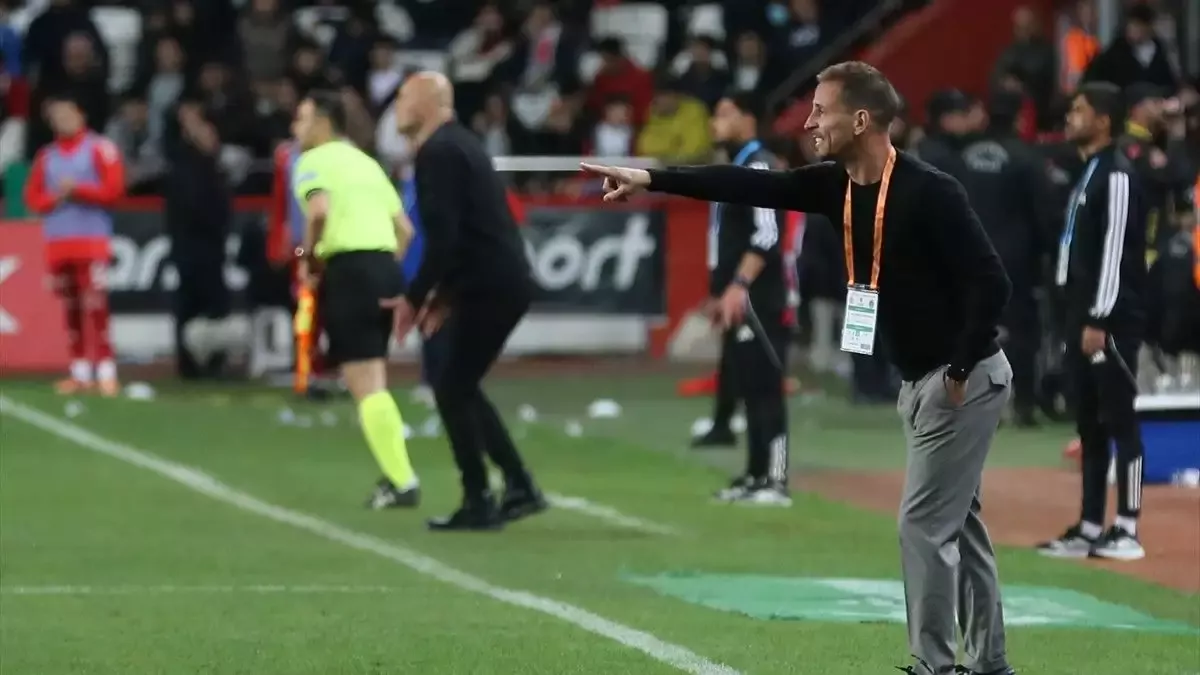 Joao Pereira: "Büyüklerin maçında bu gol iptal edilir miydi?"